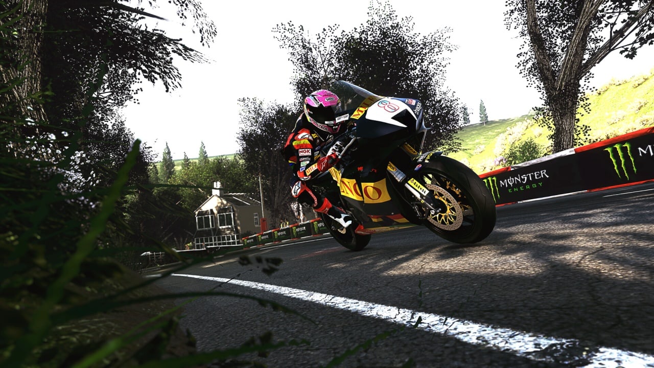Скриншот-0 из игры TT Isle Of Man: Ride on the Edge 3 - Racing Fan Edition