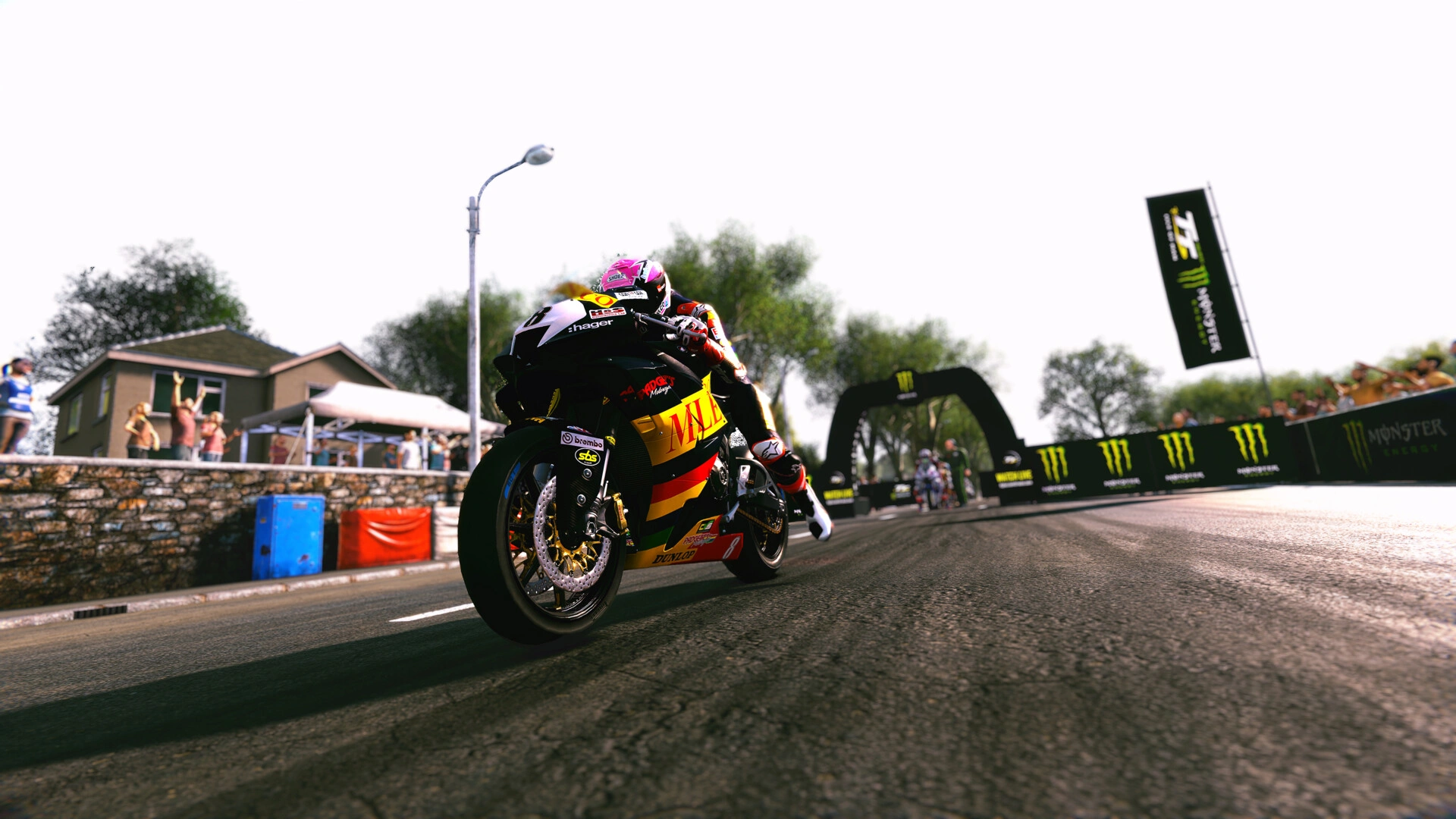 Скриншот-5 из игры TT ISLE OF MAN: RIDE ON THE EDGE 3